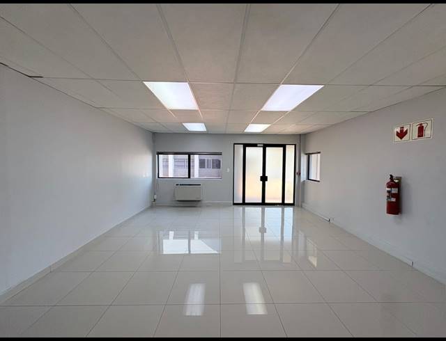 199M² OFFICE TO LET IN KYALAMI